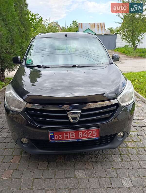 Dacia Lodgy 2012
