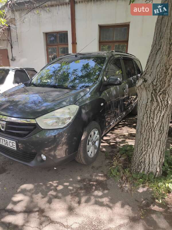 Мінівен Dacia Lodgy 2012 в Миколаєві