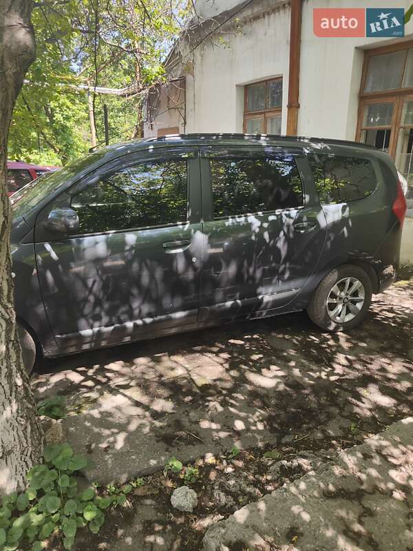 Мінівен Dacia Lodgy 2012 в Миколаєві