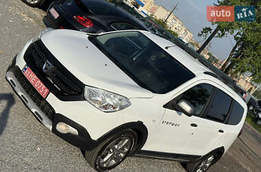 Минивэн Dacia Lodgy 2015 в 