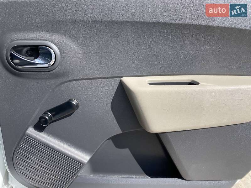 Мінівен Dacia Lodgy 2012 в Вінниці