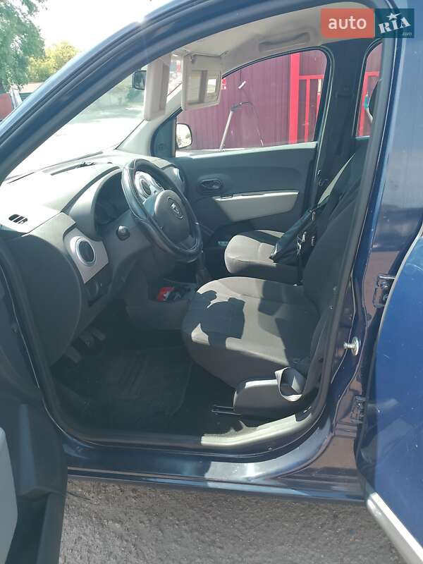 Минивэн Dacia Lodgy 2012 в Чернигове