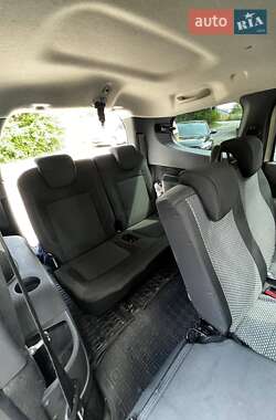 Минивэн Dacia Lodgy 2013 в 