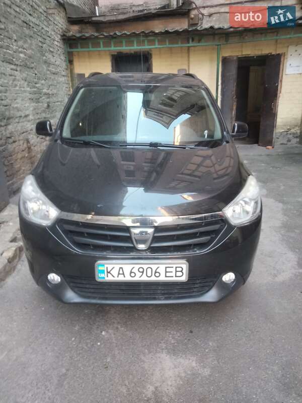 Минивэн Dacia Lodgy 2012 в 