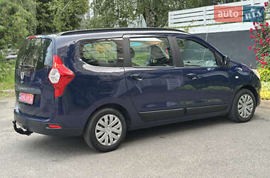 Минивэн Dacia Lodgy 2012 в 