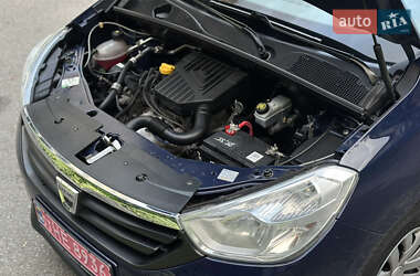 Минивэн Dacia Lodgy 2012 в 