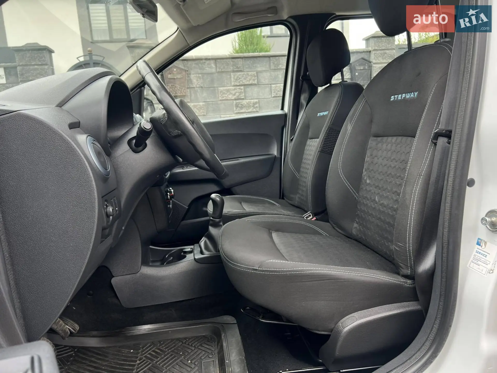 2016 Dacia Lodgy - мініатюра 23