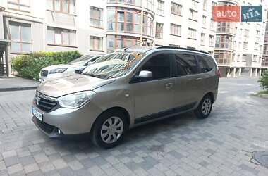 Минивэн Dacia Lodgy 2014 в 