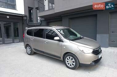 Минивэн Dacia Lodgy 2014 в 