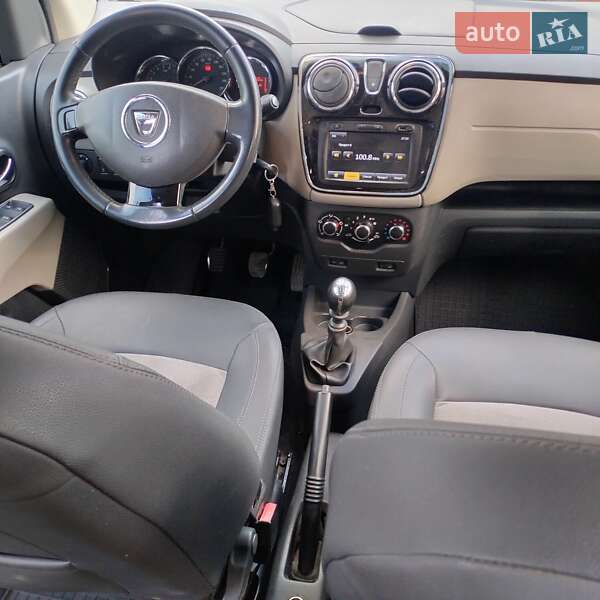 Минивэн Dacia Lodgy 2012 в Николаеве