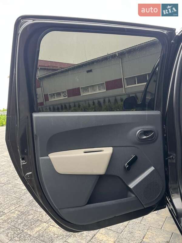 Минивэн Dacia Lodgy 2013 в Луцке