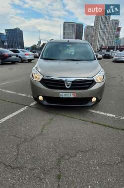 Минивэн Dacia Lodgy 2013 в Киеве