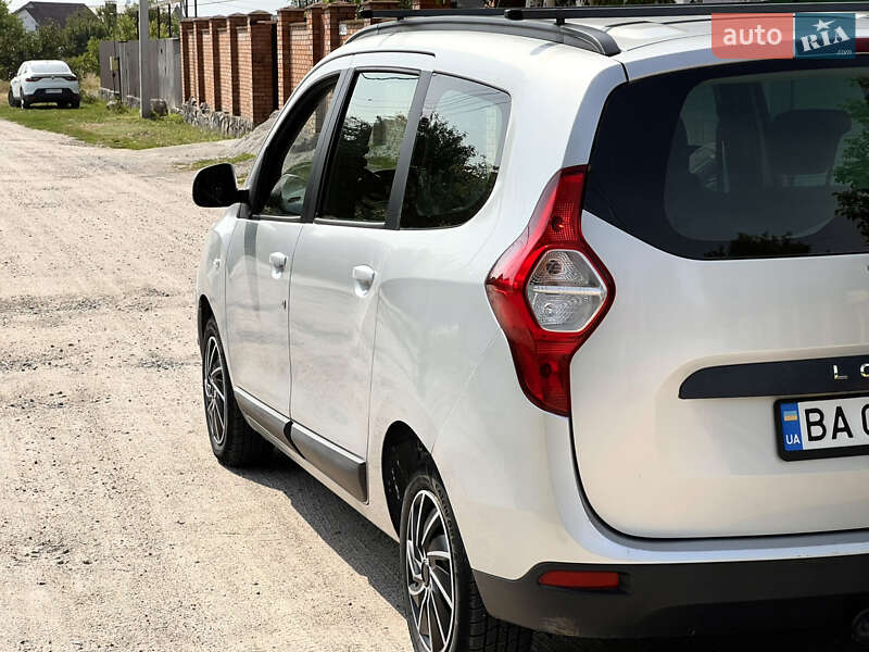 Мінівен Dacia Lodgy 2012 в Кропивницькому