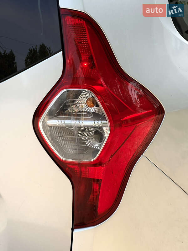 Мінівен Dacia Lodgy 2012 в Кропивницькому