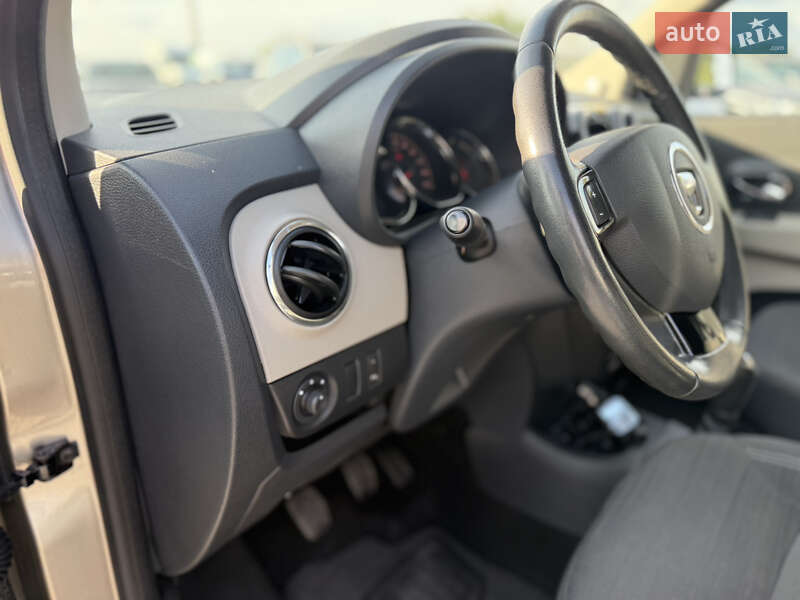 Минивэн Dacia Lodgy 2012 в Ровно