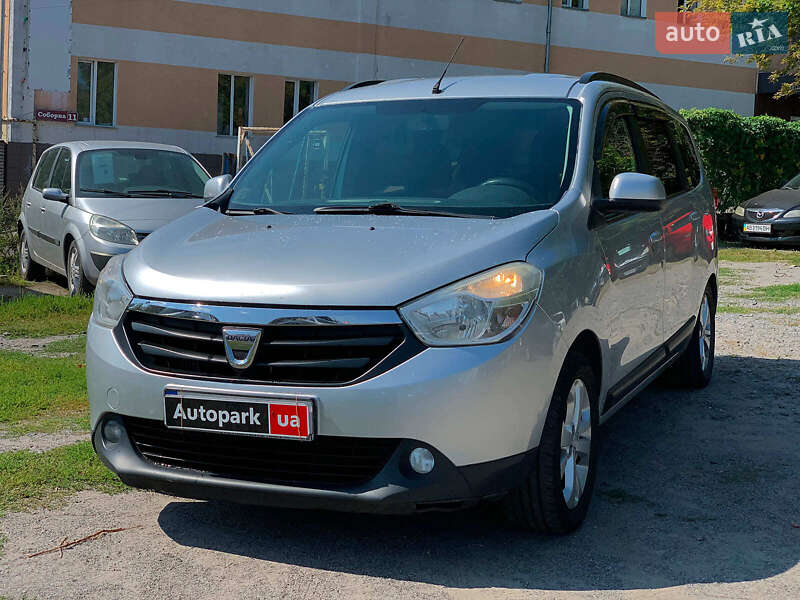 Dacia Lodgy 2012