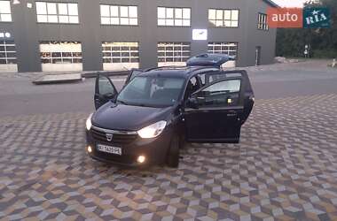 Мінівен Dacia Lodgy 2013 в Києві
