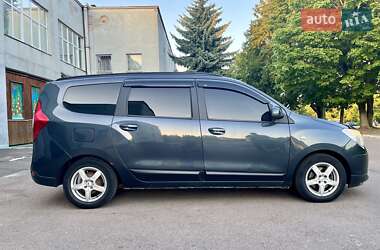 Минивэн Dacia Lodgy 2012 в 