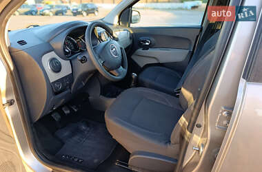 Минивэн Dacia Lodgy 2012 в 