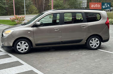 Минивэн Dacia Lodgy 2012 в 