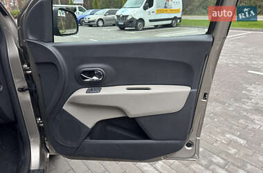 Минивэн Dacia Lodgy 2012 в 