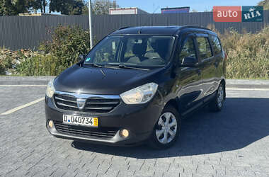 Минивэн Dacia Lodgy 2012 в 