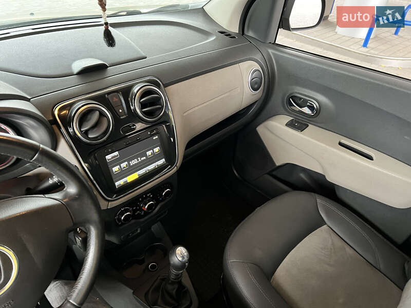 Мінівен Dacia Lodgy 2012 в Миколаєві