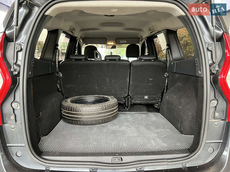 Мінівен Dacia Lodgy 2012 в Миколаєві