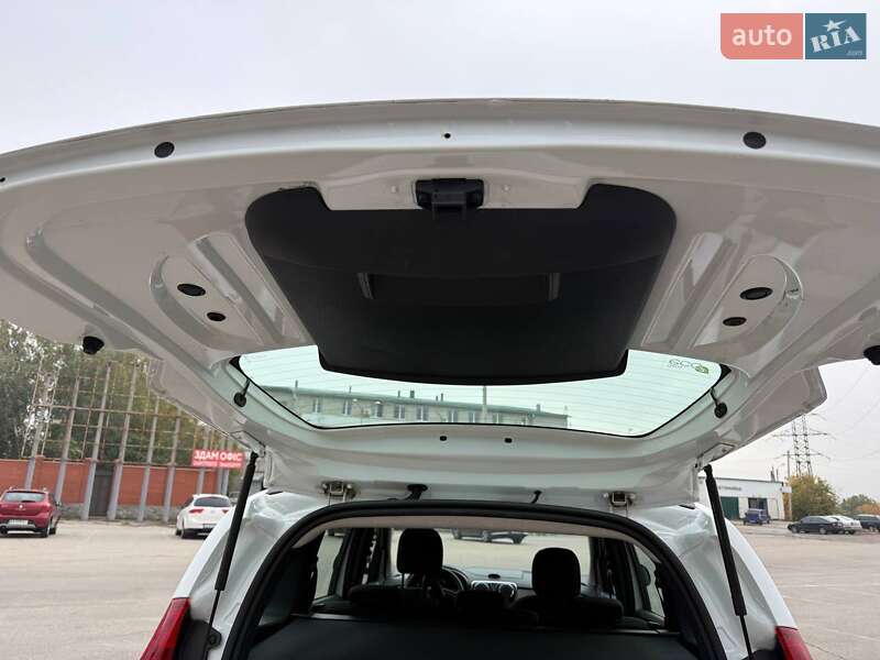 Мінівен Dacia Lodgy 2012 в Харкові фото 4 Мінівен Dacia Lodgy 2012 в Харкові