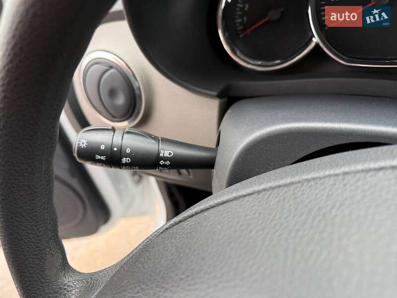 Мінівен Dacia Lodgy 2012 в Харкові фото 24 Мінівен Dacia Lodgy 2012 в Харкові