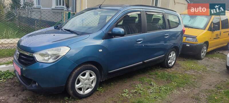 Минивэн Dacia Lodgy 2013 в Луцке