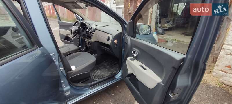 Минивэн Dacia Lodgy 2013 в Луцке