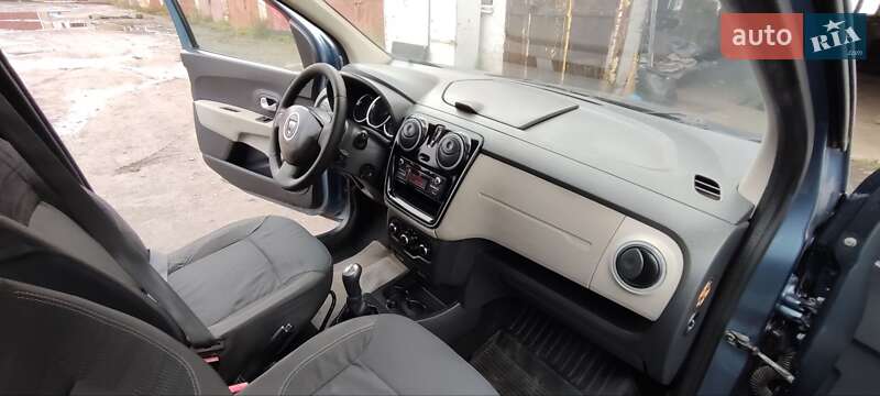Минивэн Dacia Lodgy 2013 в Луцке