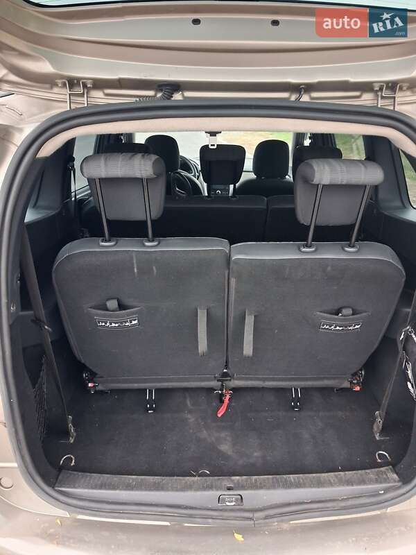 Минивэн Dacia Lodgy 2014 в Днепре фото 9 Минивэн Dacia Lodgy 2014 в Днепре