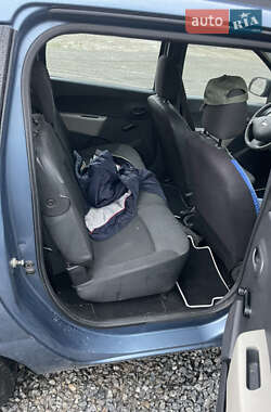 Минивэн Dacia Lodgy 2013 в 