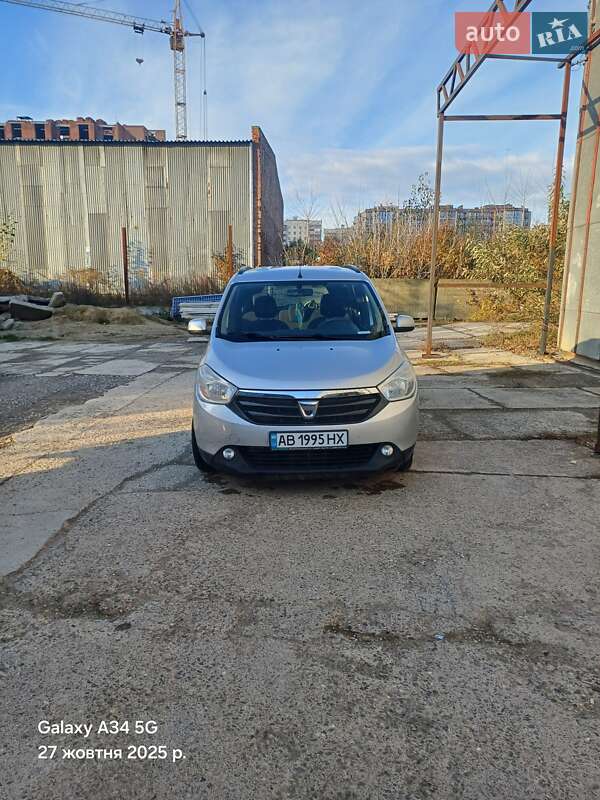 Dacia Lodgy 2012