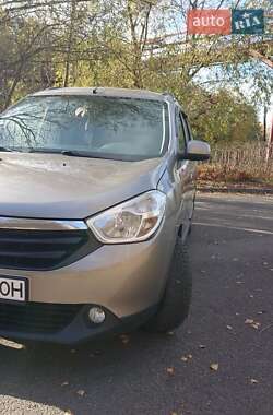 Минивэн Dacia Lodgy 2012 в Черновцах