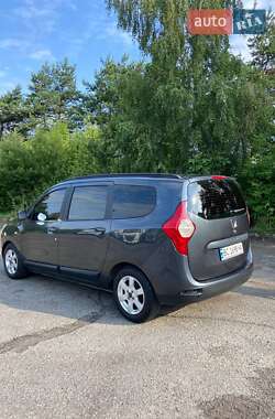 Мінівен Dacia Lodgy 2012 в Львові