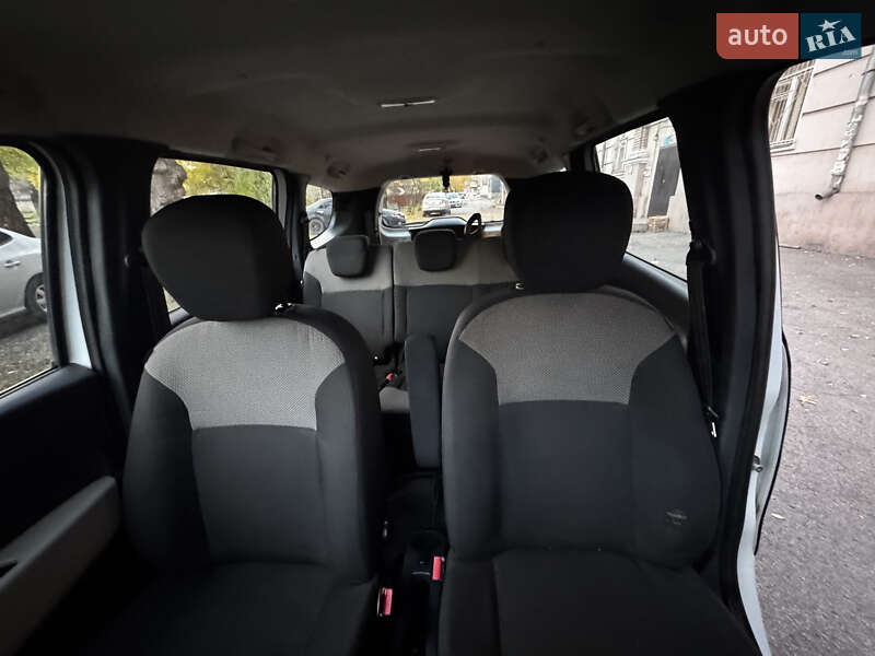 Мінівен Dacia Lodgy 2016 в Кривому Розі