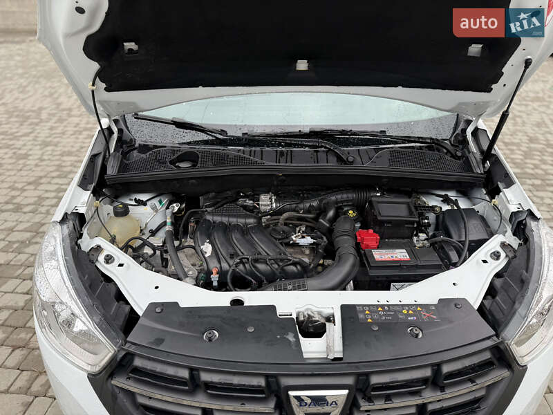 Мінівен Dacia Lodgy 2017 в Львові фото 16 Мінівен Dacia Lodgy 2017 в Львові