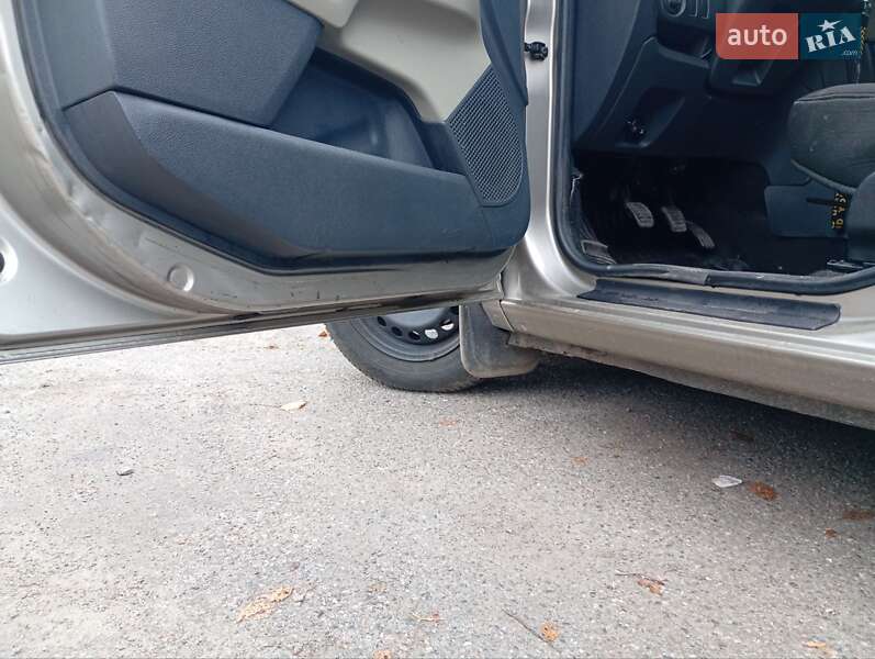 Минивэн Dacia Lodgy 2013 в Лубнах фото 16 Минивэн Dacia Lodgy 2013 в Лубнах