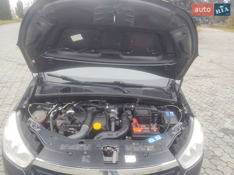 Минивэн Dacia Lodgy 2012 в Дубно