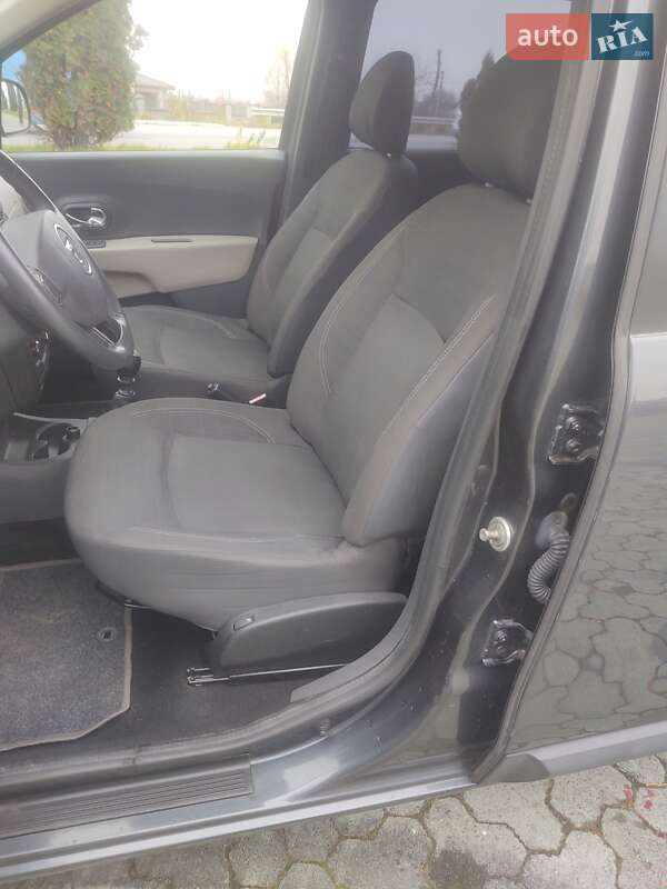 Минивэн Dacia Lodgy 2012 в Дубно