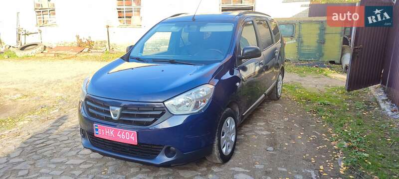 Мінівен Dacia Lodgy 2012 в Луцьку