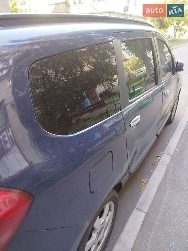 Минивэн Dacia Lodgy 2013 в Киеве