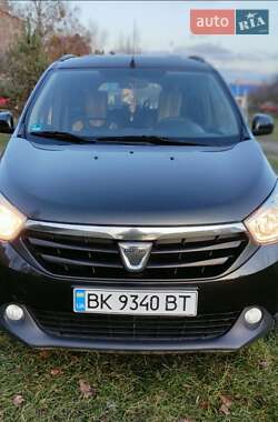 Минивэн Dacia Lodgy 2013 в Сарнах