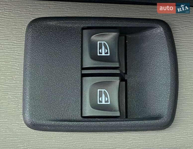 Минивэн Dacia Lodgy 2012 в Львове фото 8 Минивэн Dacia Lodgy 2012 в Львове