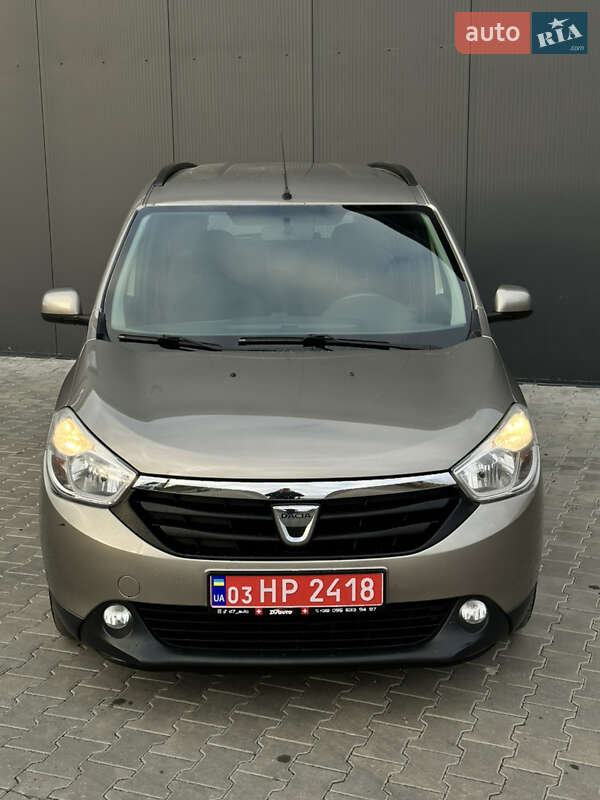 Мінівен Dacia Lodgy 2012 в Луцьку