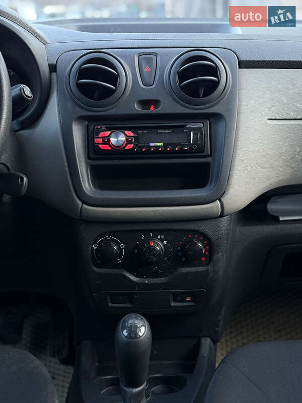 Мінівен Dacia Lodgy 2012 в Івано-Франківську