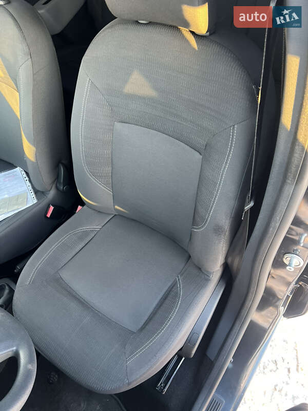 Минивэн Dacia Lodgy 2014 в Дубно фото 44 Минивэн Dacia Lodgy 2014 в Дубно